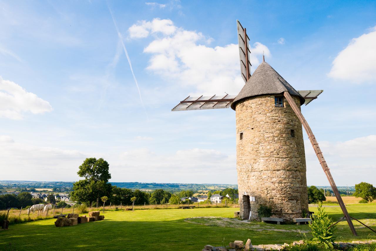 La Croix Verte - Le Relais Des Moulins 2*